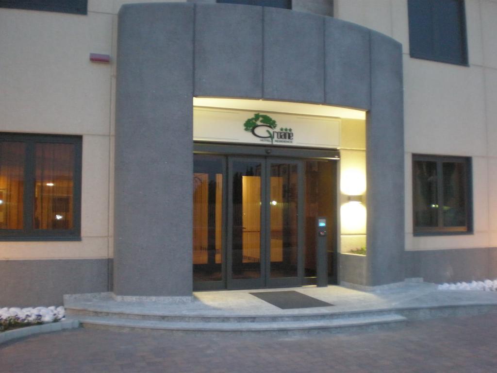 Groane Hotel Residence Cesano Maderno Bagian luar foto
