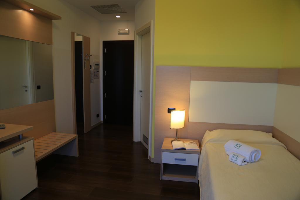 Groane Hotel Residence Cesano Maderno Ruang foto