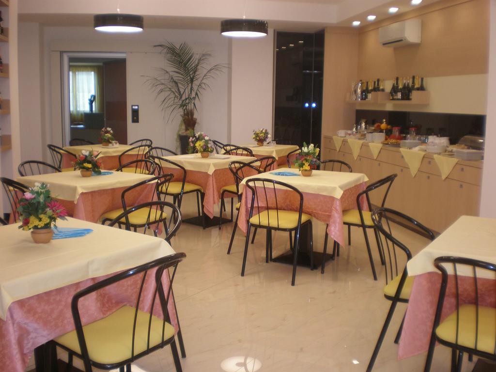 Groane Hotel Residence Cesano Maderno Bagian luar foto