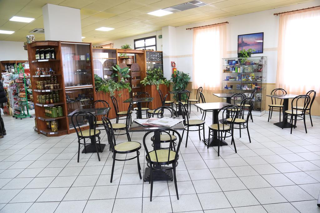 Groane Hotel Residence Cesano Maderno Bagian luar foto